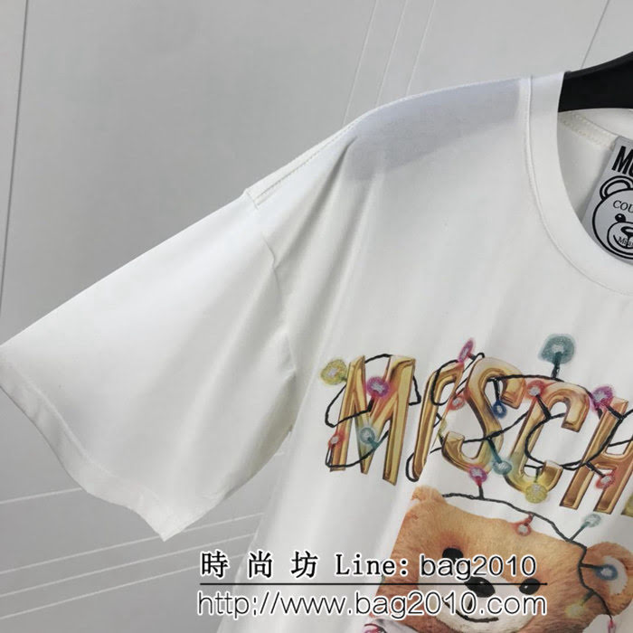 MOSCHIN莫斯奇諾 18ss專櫃最新 聖誕限定款 最新閃粉工藝 男款白色短袖 ydi2455